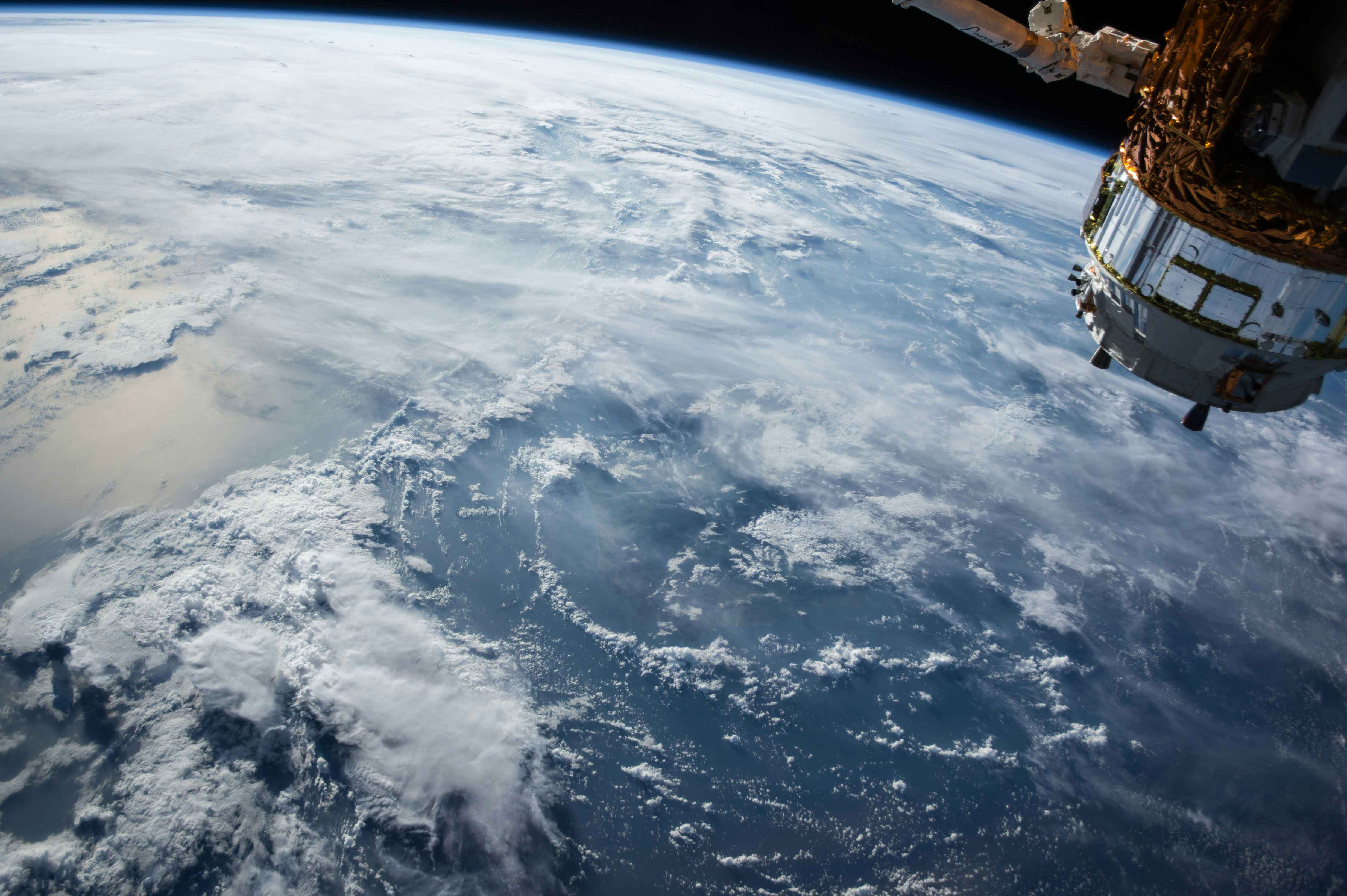 On-orbit-mission-extension 